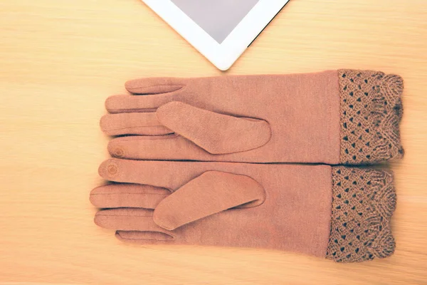 Guantes Invierno Mesa Madera Nadie — Foto de Stock