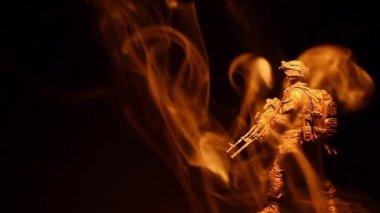 Şekil duman koyu arka plan hd ayak asker 