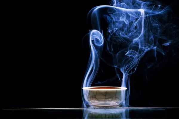 Chinese Black Tea Cup Smoke Dark Background Nobody — Stock Photo, Image