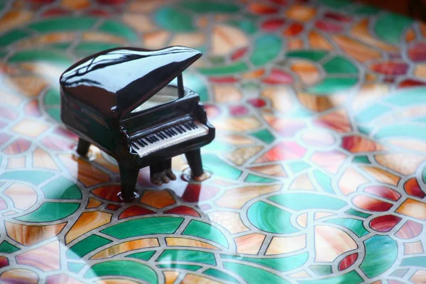 Mesa Água Piano Preto — Fotografia de Stock