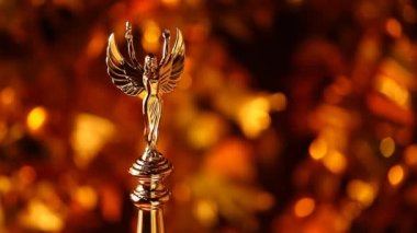  Melek heykeli kırmızı bokeh hd ayak 