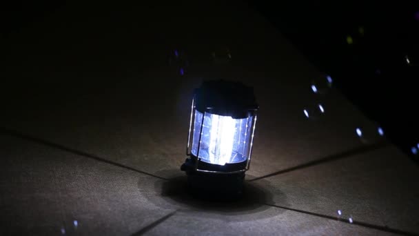 Lanterna Sabão Bolhas Fundo Escuro Ninguém Imagens — Vídeo de Stock