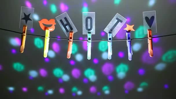 Clothespin Texto Quente Ninguém Disco Luz Filmagens — Vídeo de Stock