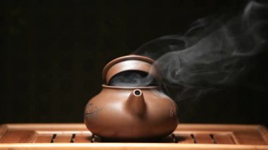 sıcak Çin çaydanlık bambu masa kimse HD görüntüleri 