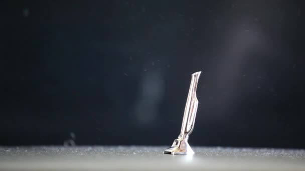 Demir Küçük Elektrik Temizleyici Toz Kimse Görüntüleri — Stok video