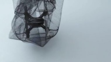 quadcopter siyah ızgara beyaz arka plan hd görüntüleri 