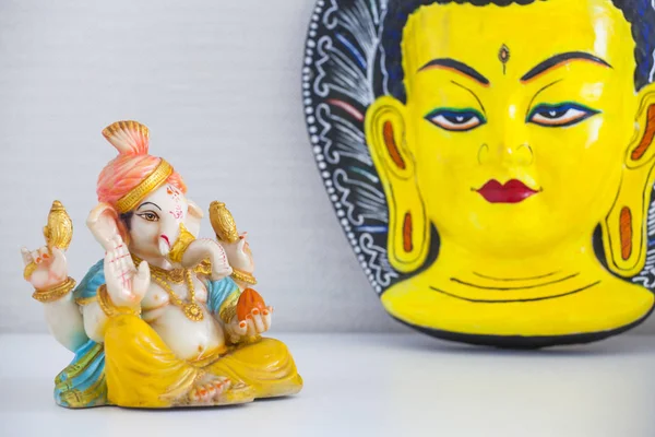 Ceramic Ganesha Statue Budha Mask — Stock Photo, Image