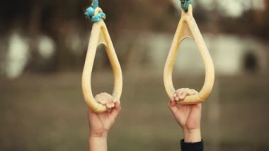 çocuk el oyun alanı nehir arka plan 