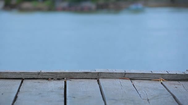 Escritorio Madera Barco Río Fondo — Vídeos de Stock