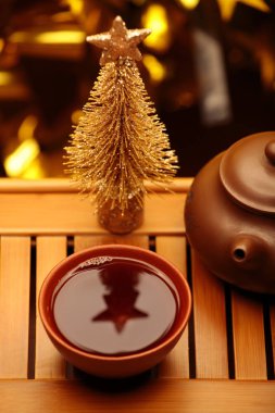 Çaydanlık fincanı minyatür köknar ağacı  