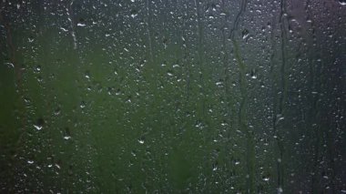 Pencere yağmur damlası görüntüleri 