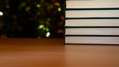 Tramvay kitabının karanlık arkaplan görüntüleri