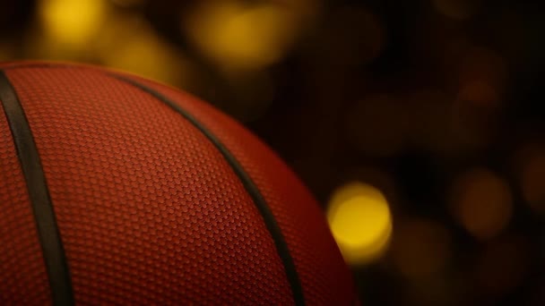 Aufnahmen Vom Dunklen Hintergrund Des Basketballs — Stockvideo