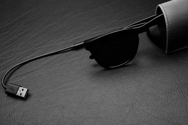 Bild Solglasögon Läder Bakgrund — Stockfoto