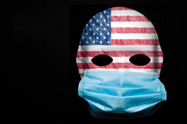 Maske koyu arkaplan resmi