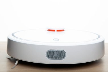 Elektrik süpürgesinin beyaz arkaplan resmi 