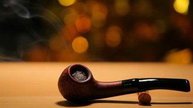 Tütün piposu dumanı görüntüleri 