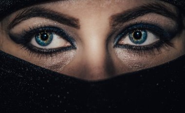 doğulu bir kadının gözleri, makro