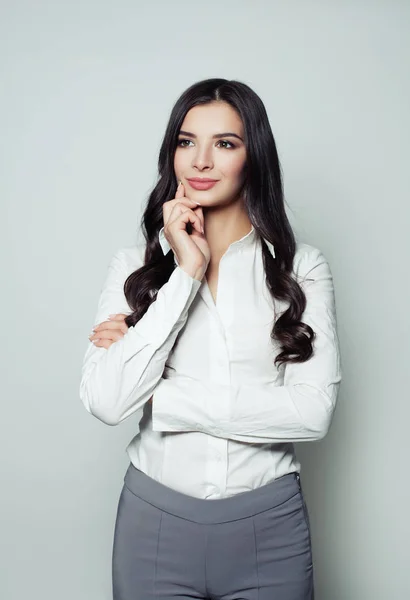 Pensar Mulheres Negócios Modelo Feminino Inteligente Bonito Sorrindo — Fotografia de Stock