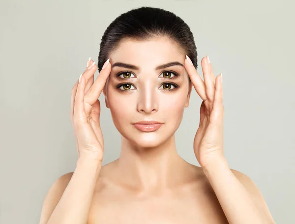 Mulher Triste Com Quatro Olhos Resultados Cirurgia Estética Conceito Cefaleia — Fotografia de Stock