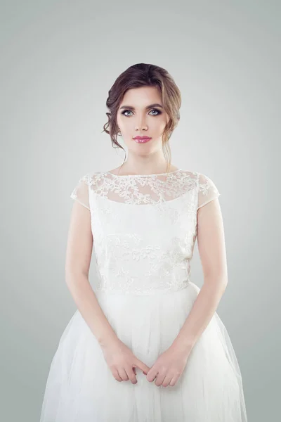 Retrato Noiva Mulher Jovem Modelo Feminino Vestido Branco — Fotografia de Stock