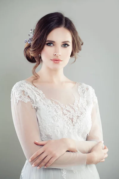 Sposa Romantica Con Trucco Acconciatura Sposa Abito Sposa — Foto Stock