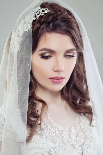 Moda Ritratto Bellezza Della Donna Sposa Velo Ragazza Con Trucco — Foto Stock