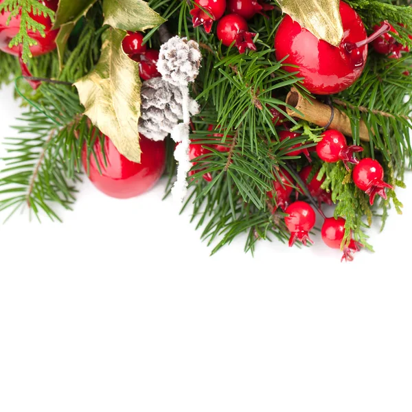Színes Karácsonyi Háttér Zöld Fenyő Gally Piros Újévi Dekoráció — Stock Fotó