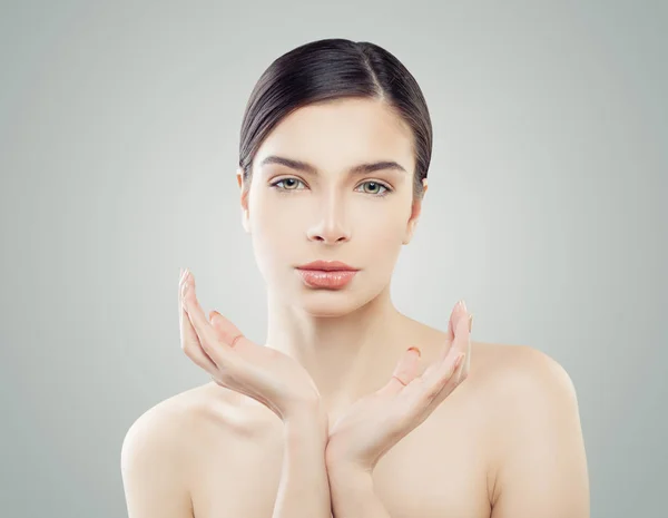 Hermosa Modelo Spa Mujer Joven Cuidado Piel Tratamiento Facial Concepto — Foto de Stock
