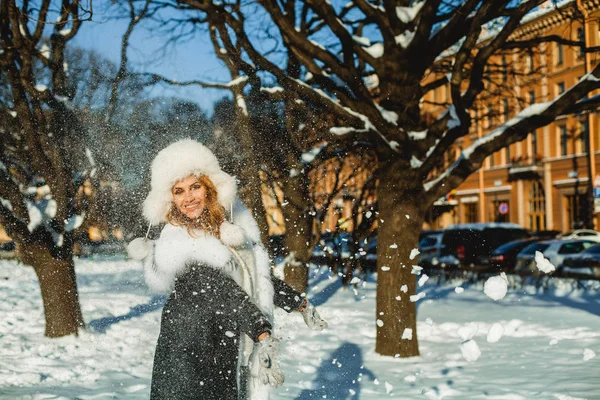 Winter Portrait Happy Woman Snow Outdoors — Stock Photo, Image