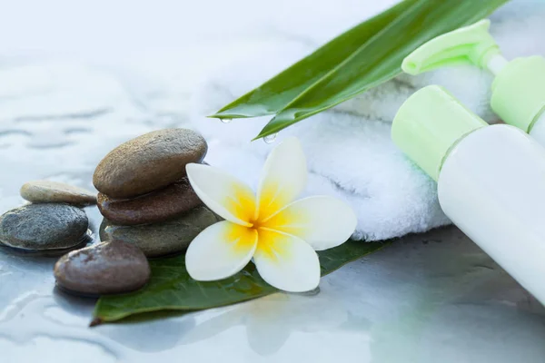 Spa Wellness Setting Tropical Flowers Cream Tubes Towel Body Care — Stock Photo, Image