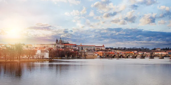 Prag Panorama Prag Çek Cumhuriyeti Nde Bulutlu Gökyüzü Görünümü Charles — Stok fotoğraf