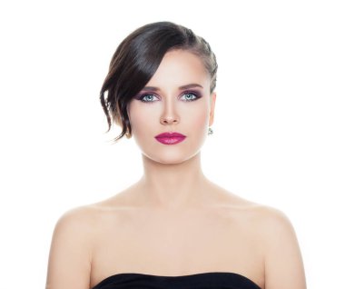 Genç güzel model kadın ile makyaj izole üzerinde beyaz