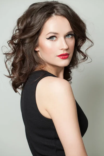 Young woman with makeup and brown hair portrait. Pretty face — 스톡 사진