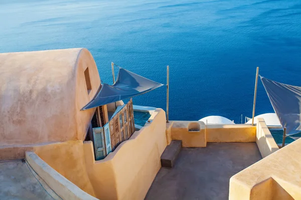 Mediterranean architecture and sea. Santorini, Greece landmark — Stock Photo, Image