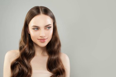Berrak tenli güzel manken kız. Güzel bayan portre