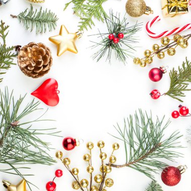 Beyaz arka planda Xmas dekor ile Noel çerçeve sınırı. 