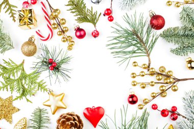 Kış sezonu köknar dalı ile renkli Noel çerçevesi kompozisyonu