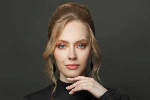 Hermosa Cara Mujer Primer Plano Belleza Retrato Moda —  Fotos de Stock