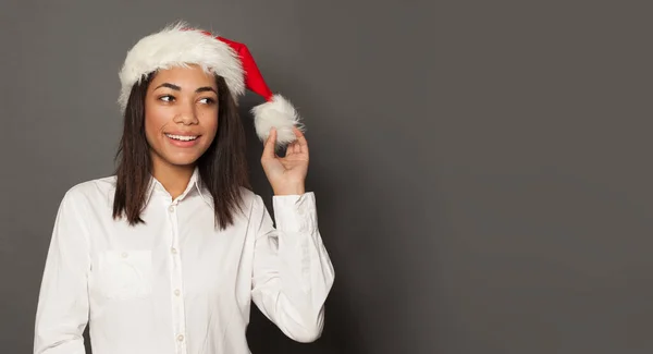 Natal Mulher Santa Fundo Cinza — Fotografia de Stock