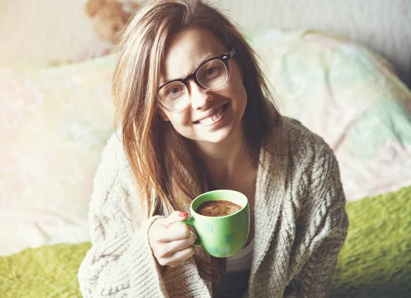 Portrait Cheerful Girl Drinking Coffee Bed — Stock Photo, Image