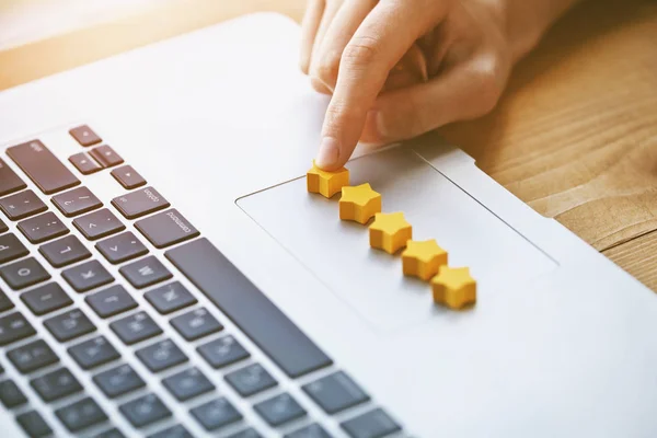 Hand Giving Five Stars Rating Product Feedback Laptop — Stock Photo, Image