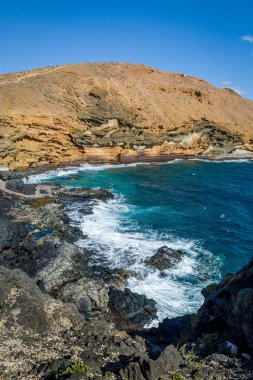 Punta Montana Amarilla dikey fotoğraf