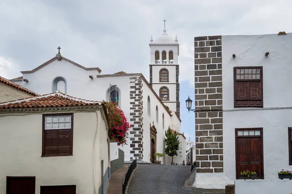Klokkentoren van de stad in Garachico, Tenerife-eiland — Stockfoto