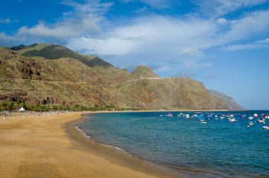 Tenerife adasının kuzey Teresitas kum plaj