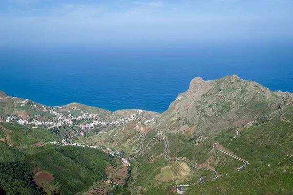 Vue panoramique de l'île de Tenerife routes de montagne de la côte nord — Photo