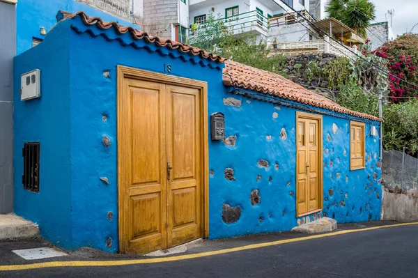 Bright blue old house at Tenerife island village — Stock Photo, Image