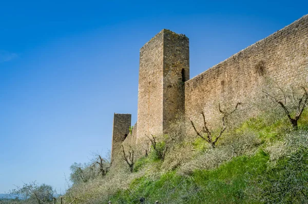 Monteriggioni fortress walls and tower — Stock fotografie