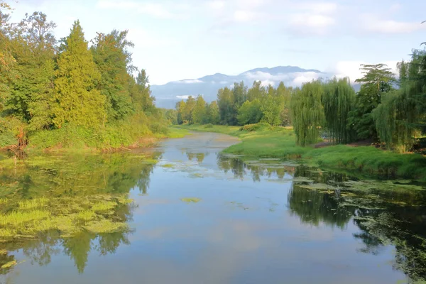 Wide View Beautiful Canal Mountain Valley Summer Months — Stock Photo, Image