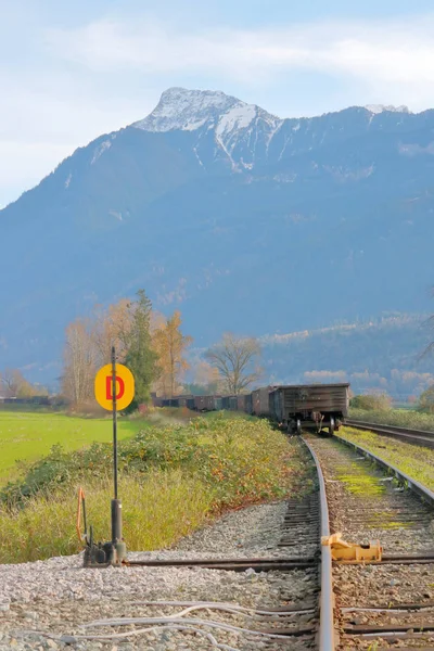 Vertikální Pohled Železniční Přejezd Extrémní Variace Terénu Systém Vystaven — Stock fotografie
